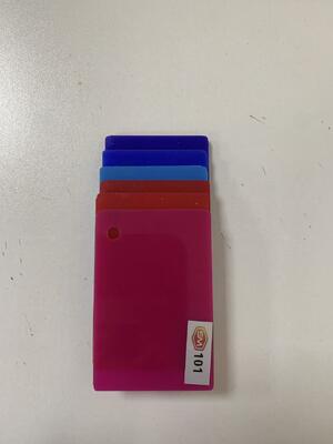 acheter 20 mm d'épaisseur de feuille acrylique coulée colorée résistante à la décoloration pour une utilisation en intérieur et en extérieur online manufacture