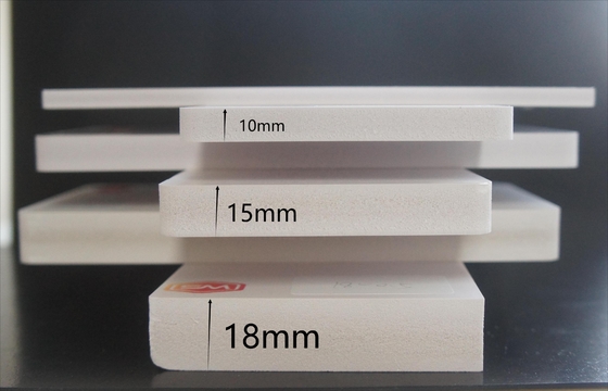 Plaque de papier de mousse en PVC rigide à pleine densité blanche de 3 mm 4x8 pieds