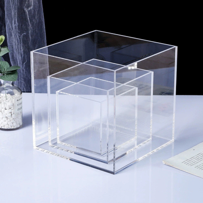 Dispositifs d'affichage en acrylique transparent pour les objets de collection Modèles de jouets à la mode